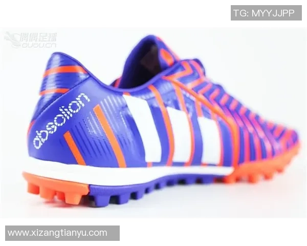 阿迪最新款足球鞋助力球星突破极限展现速度与技术革新